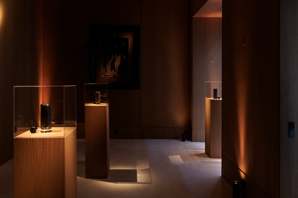 Light sources for MM. Collection recommended by Machado – Muñoz